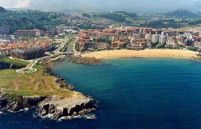 Precioso Apartamento Con Terraza, Pistas De Padel Y Piscinas Apartamento Castro Urdiales Exterior foto